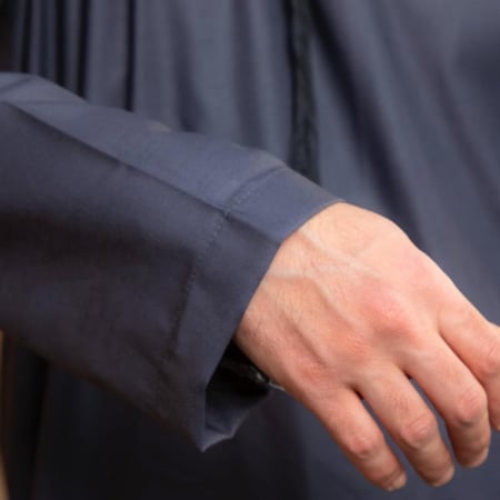 قميص رجالي تفصيل عماني كم طويل ملون