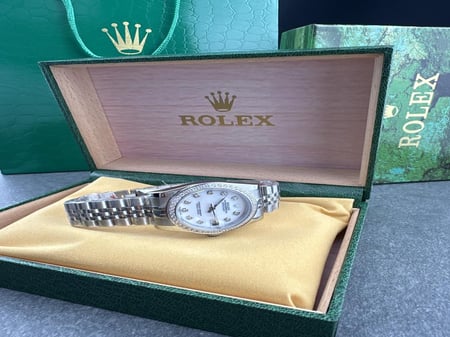 سلفر كامل نسائي