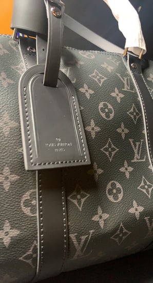 شنطه يدويةLV اسود