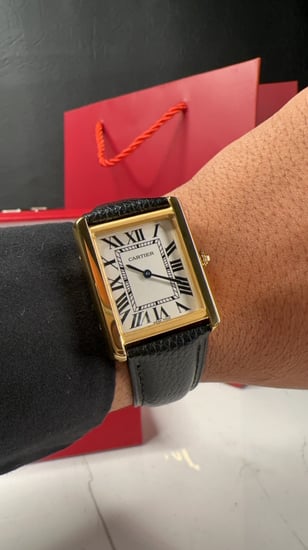 تانك موست جلد ذهبي