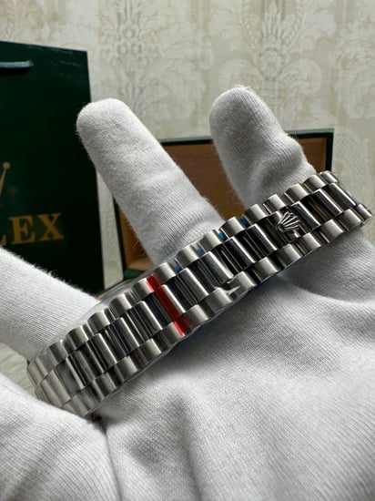 داي داتا عنًابي