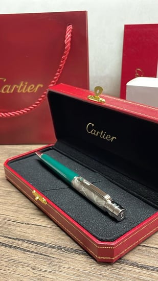 قلم كارتير اخضر