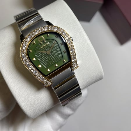 ساعة اقنر اخضر بفصوص