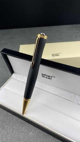 قلم مونت بلانك ذهبي واسود