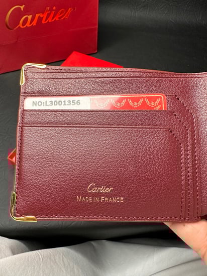 محفظة كارتير عودي