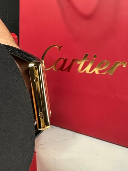 تانك موست جلد ذهبي