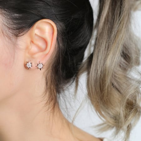 أقراط الشكل السداسي الأنيقة بأحجار شفافة مطلية بالذهب -من مجموعة نفيس هدايا مجوهرات هدية نسائية فاخرة 4201