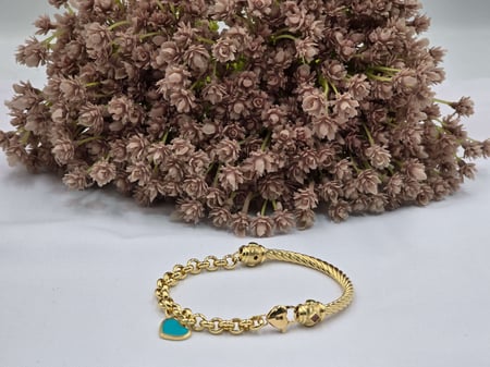 اسوارة إيطالي