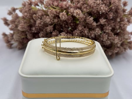 اسواره مشبك