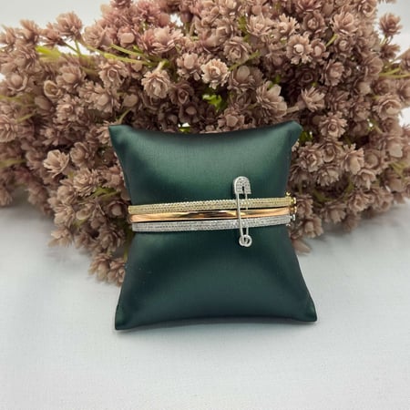 اسواره مشبك