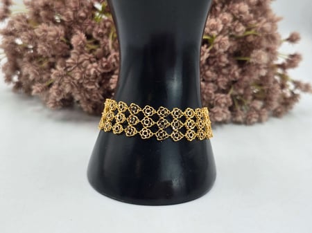 اسوارة ثلاث ادوار