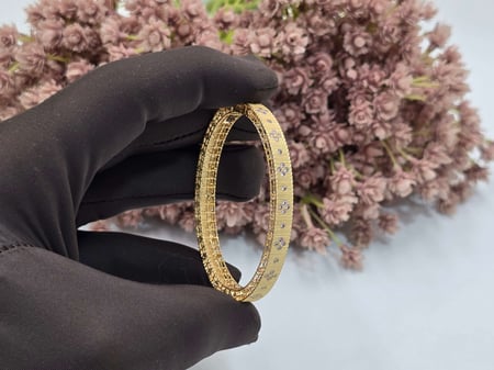 اسوارة روبرتو كوين