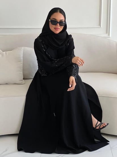 عبايات من تصميم مايرس