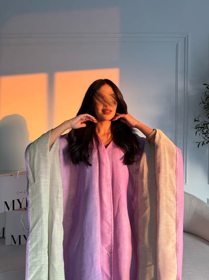 عبايه بنفسجيه