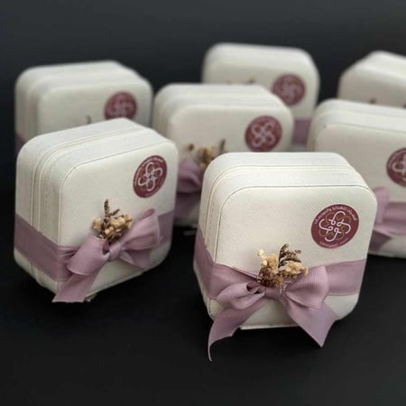 توزيعات علبة اكسسوارات فاخرة