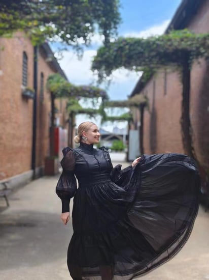 فستان كلاسيك