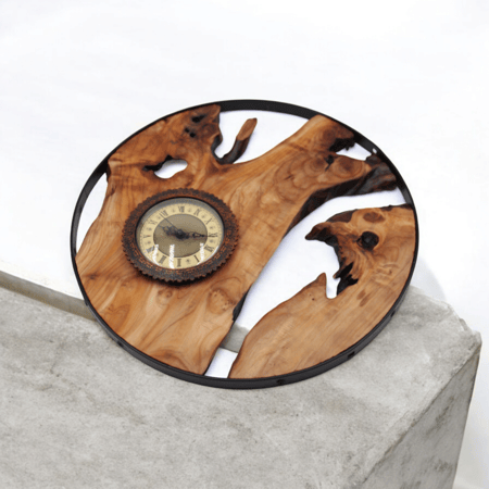 ساعة حائط خشبية مقاس 61سم