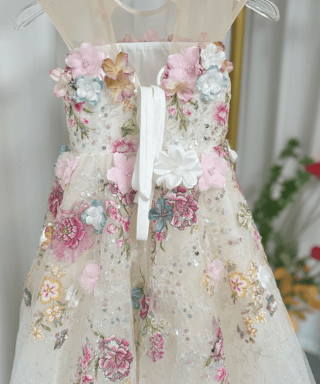 فستان فاخر طويل للمناسبات الراقية