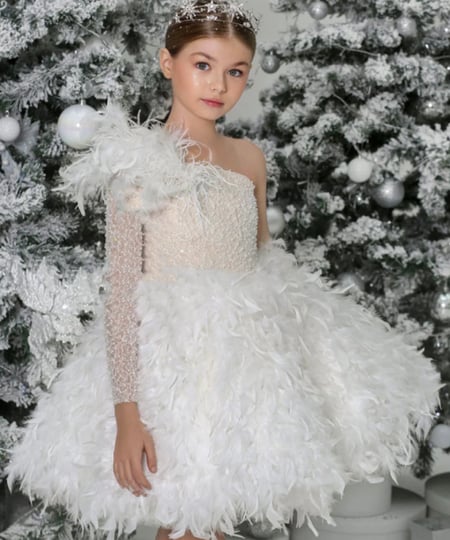 فستان فاخر بكتف واحد بتصميم عربي أنيق