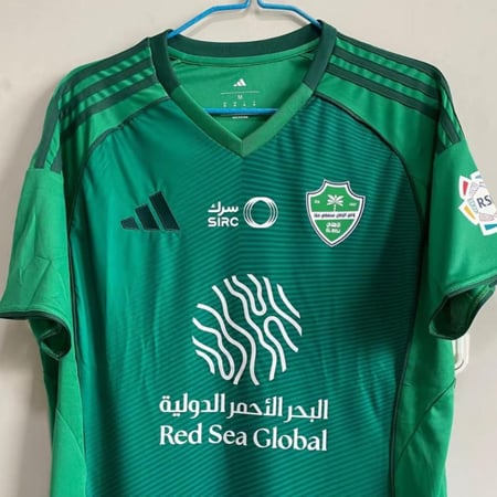 تيشيرت 2025/26 ⚪️