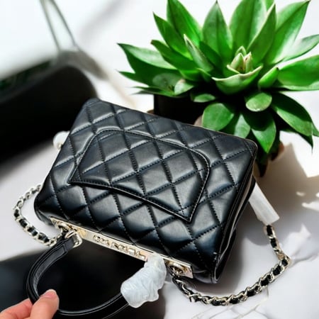 شانيل CC الصغيرة