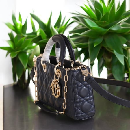 حقيبة  ليدي دي-جوي