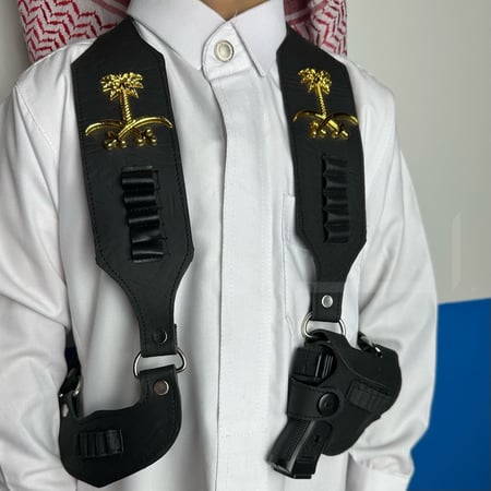 محزم سيفين ونخلة لون اسود للأطفال