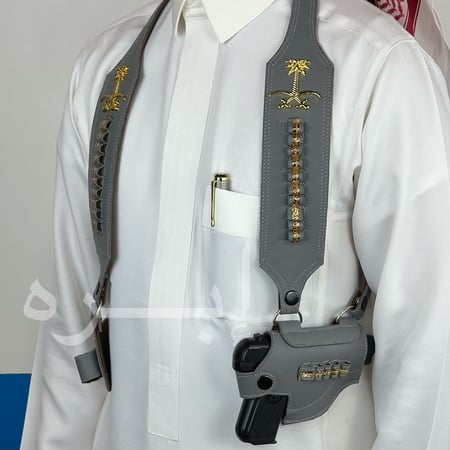 محزم مسدس نص بشعار سيفين ونخلة لون رصاصي