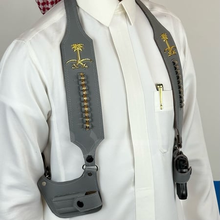 محزم مسدس ربع بشعار سيفين ونخلة لون رصاصي