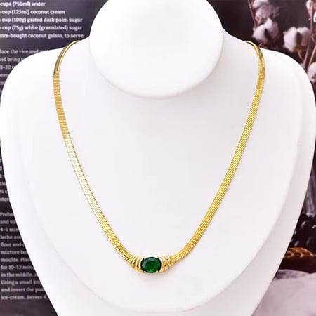 قلادة ثعبان كلاسيكية حجر أخضر  الطول 40   5 سم بلاك سيزون Black Seaso