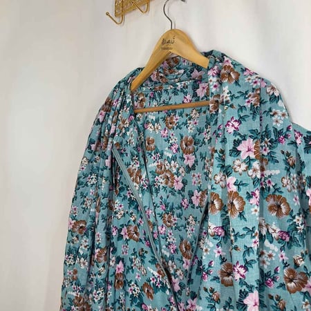 همسه – شرشف صلاة بسحاب أمامي باللون التركوازي