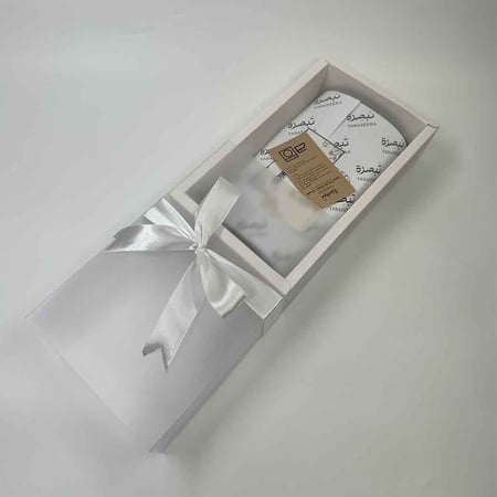 طرحة شيفون سماوي - أزهار الخزامى - مرسومة يدوياً