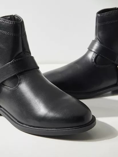 بوت سادة طول الكاحل بسحاب إغلاق