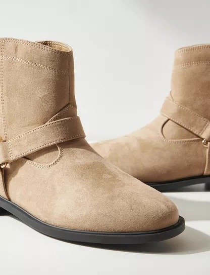 بوت سادة طول الكاحل بسحاب إغلاق