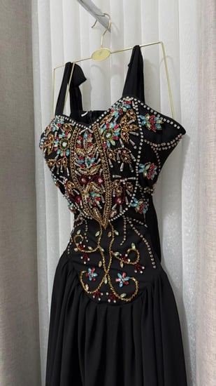 فستان ناعم تطريز يدوي