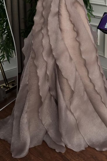 فستان سهرة صدر تطريز