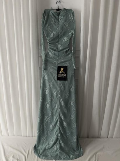 فستان دانتيل زم مع الخصر انيق