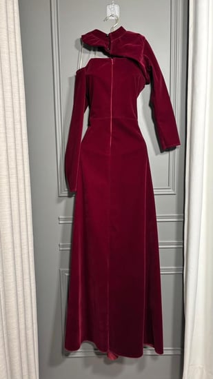 فستان سهرة مخمل