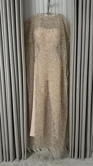 جمبسوت بيج -بني مع عباية مرصعة