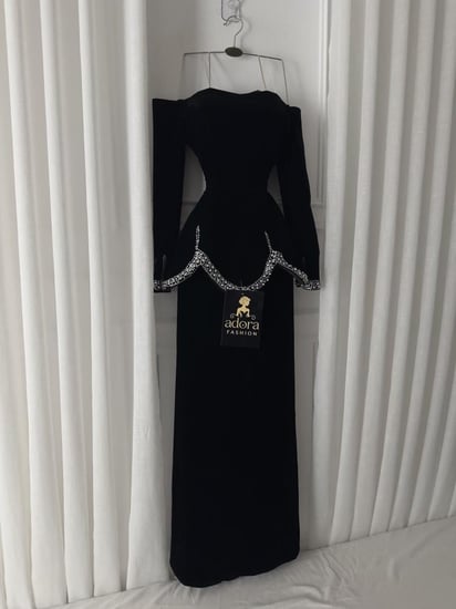 فستان مخمل اسودي كم طويل