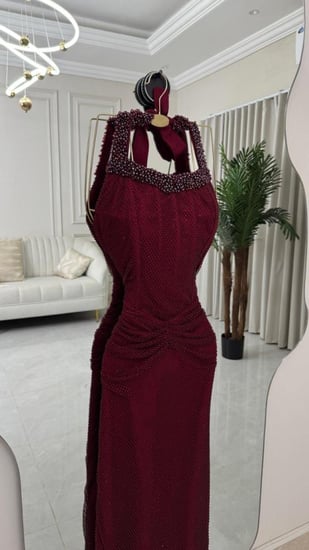 فستان سهرة طويل عودي