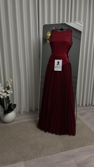 فستان احمر لول جنب