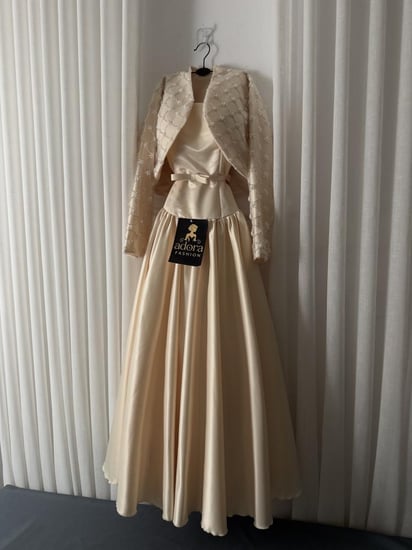 فستان بيج مطرز قطعتين