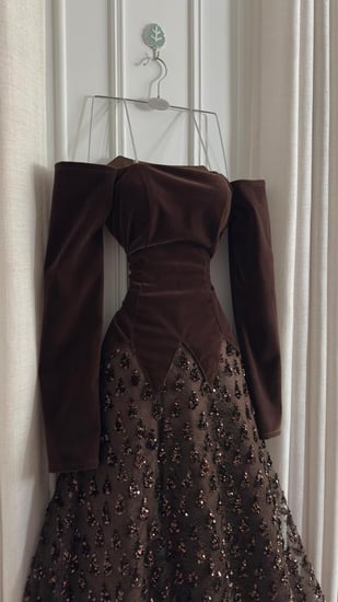 فستان سهره مخمل بني