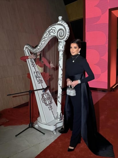 فستان سهرة طويل اسود