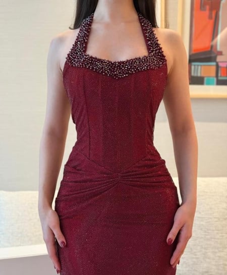 فستان سهرة طويل عودي