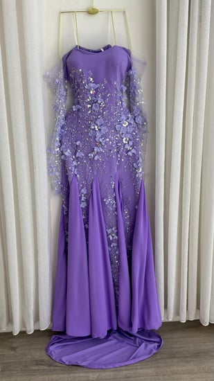 فستان سهرة مورد موف فاتح