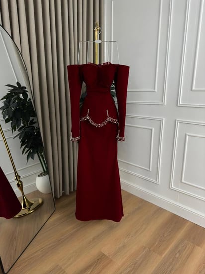 فستان سهرة تطريز عودي