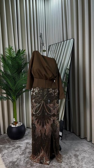 فستان كتف واحد مطرز فاخر