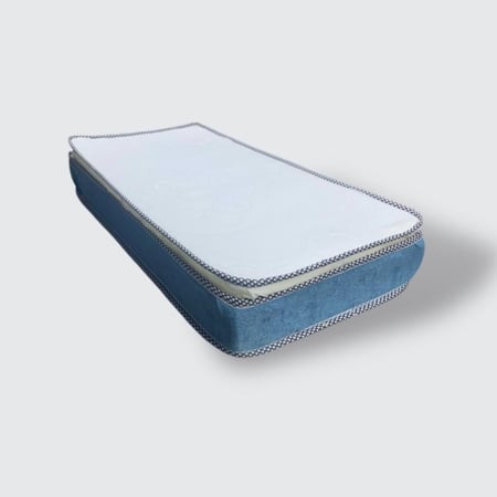 مرتبة اطفال مقاس 60*120*15سم مع طبقة لباد